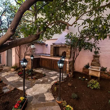 بيت ضيافة Il Rifugio Dei Minatori 3*