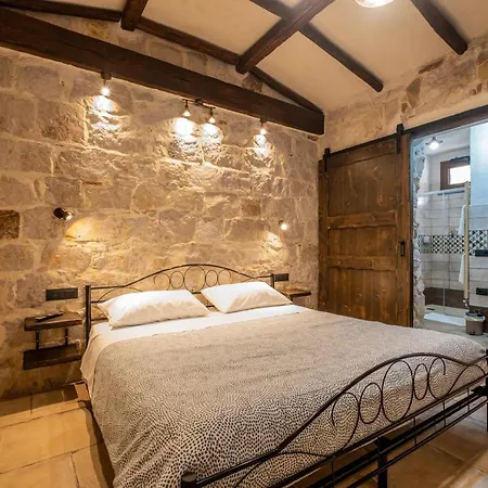 Il Rifugio Dei Minatori بيت ضيافة 3*